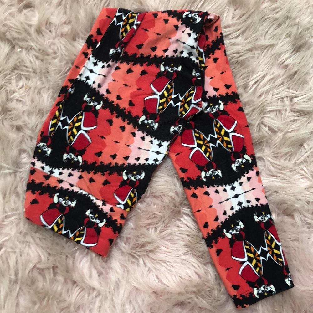 LuLaRoe Queen of hearts leggings